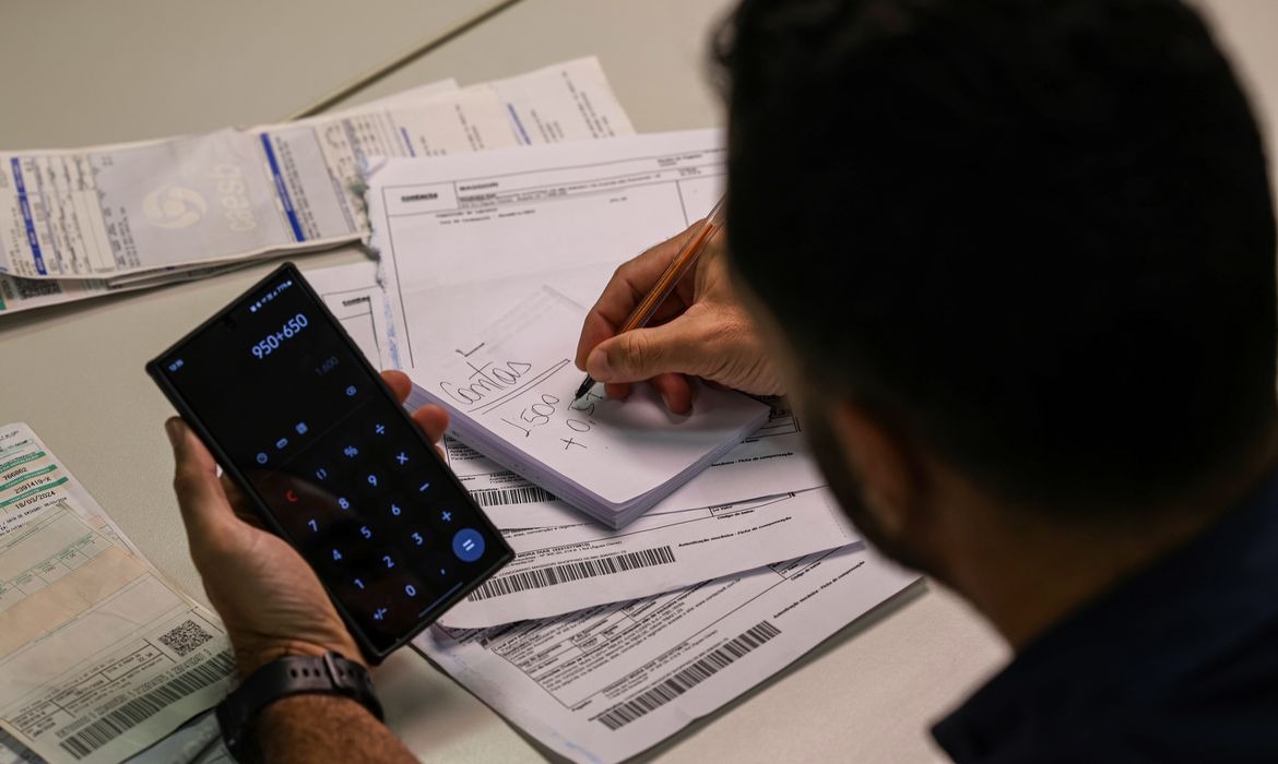 Desenrola Brasil: Caixa já renegociou R$ 820 milhões em dívidas