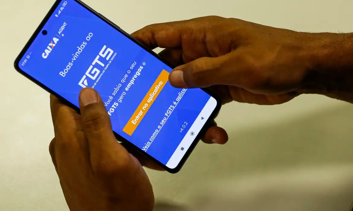 FGTS no Desenrola Brasil: como usar saldo para quitar dívidas em 2026
