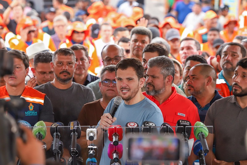 Prefeito Renato Junior lança operação “Tapa-Buracos” com 21 frentes de obras em Manaus