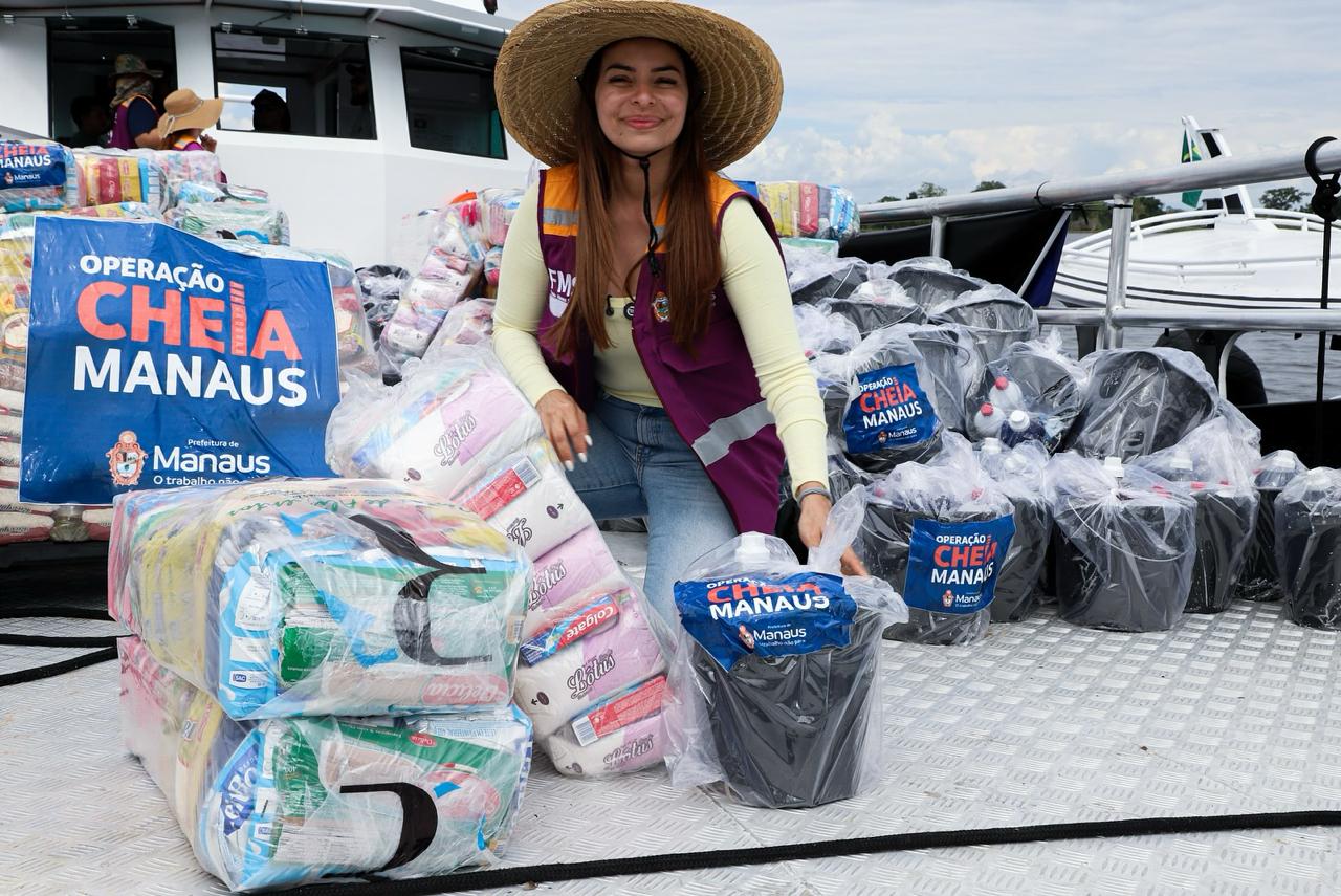 Vivi Lira ganha projeção política com atuação no Fundo Manaus Solidária
