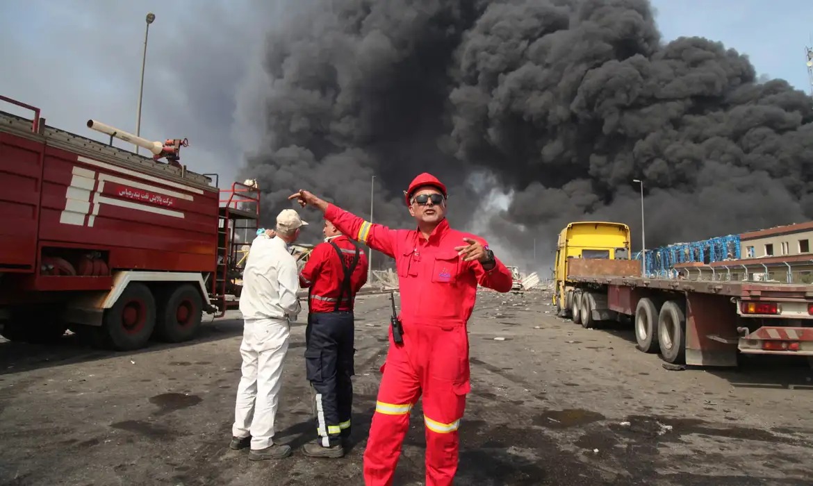 Bombardeio em Bandar Abbas