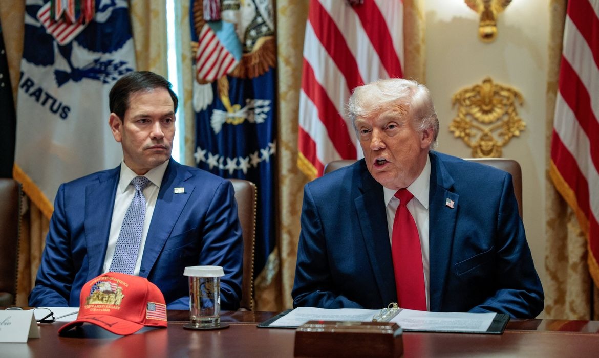 Governo Trump amplia combate ao narcotráfico