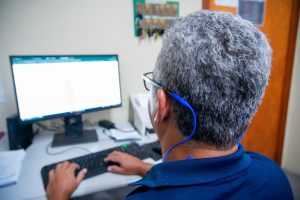Semed Manaus será piloto de inclusão digital 60+