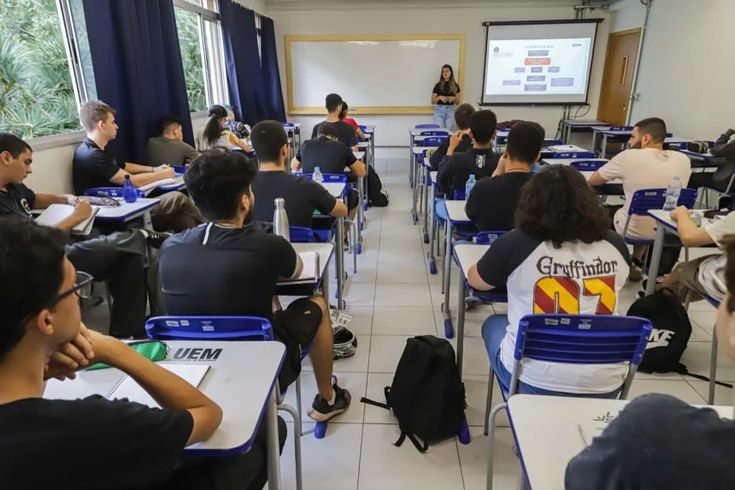 Enem encerra inscrições