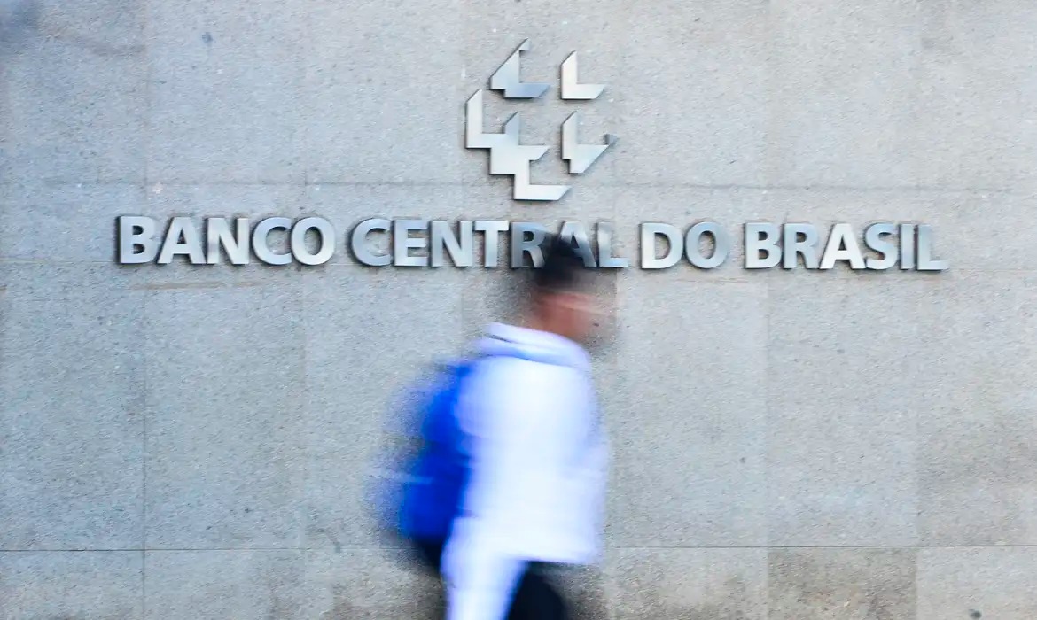 Boletim Focus aponta alta da inflação e pressão nos preços