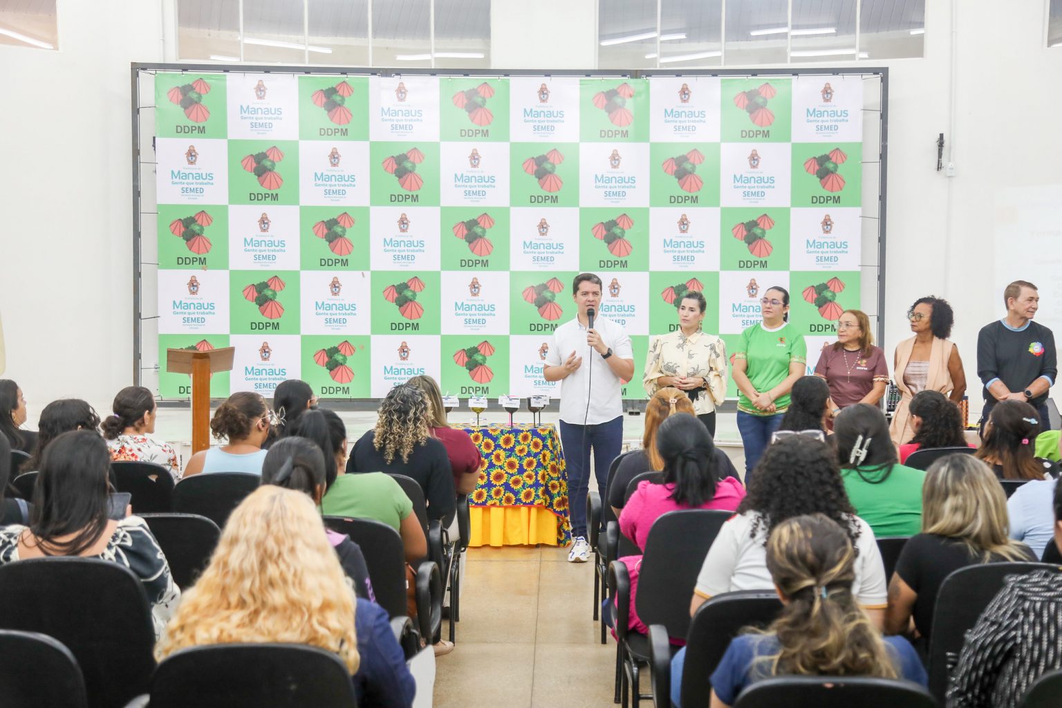 Mais inclusão na educação