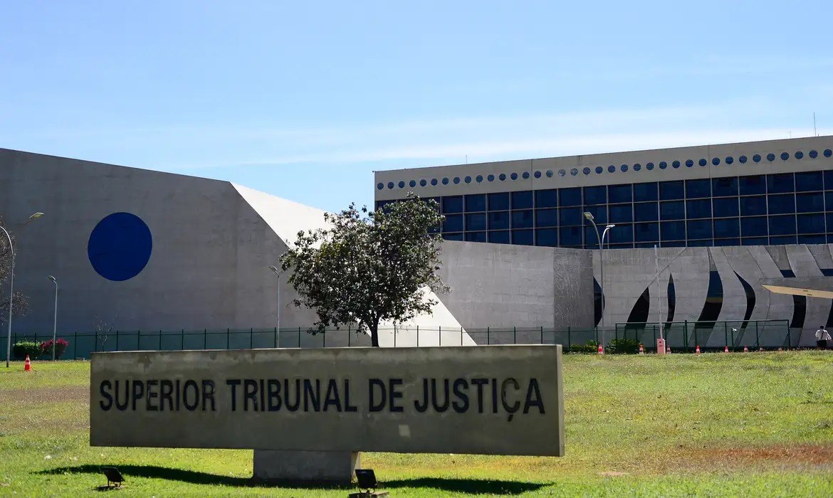 STJ define data para ouvir denunciantes de Marco Buzzi