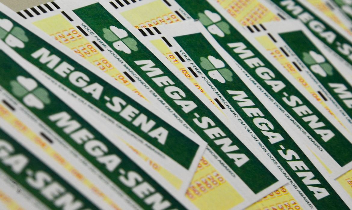 Mega-Sena realiza sorteio do concurso 3.014 nesta terça