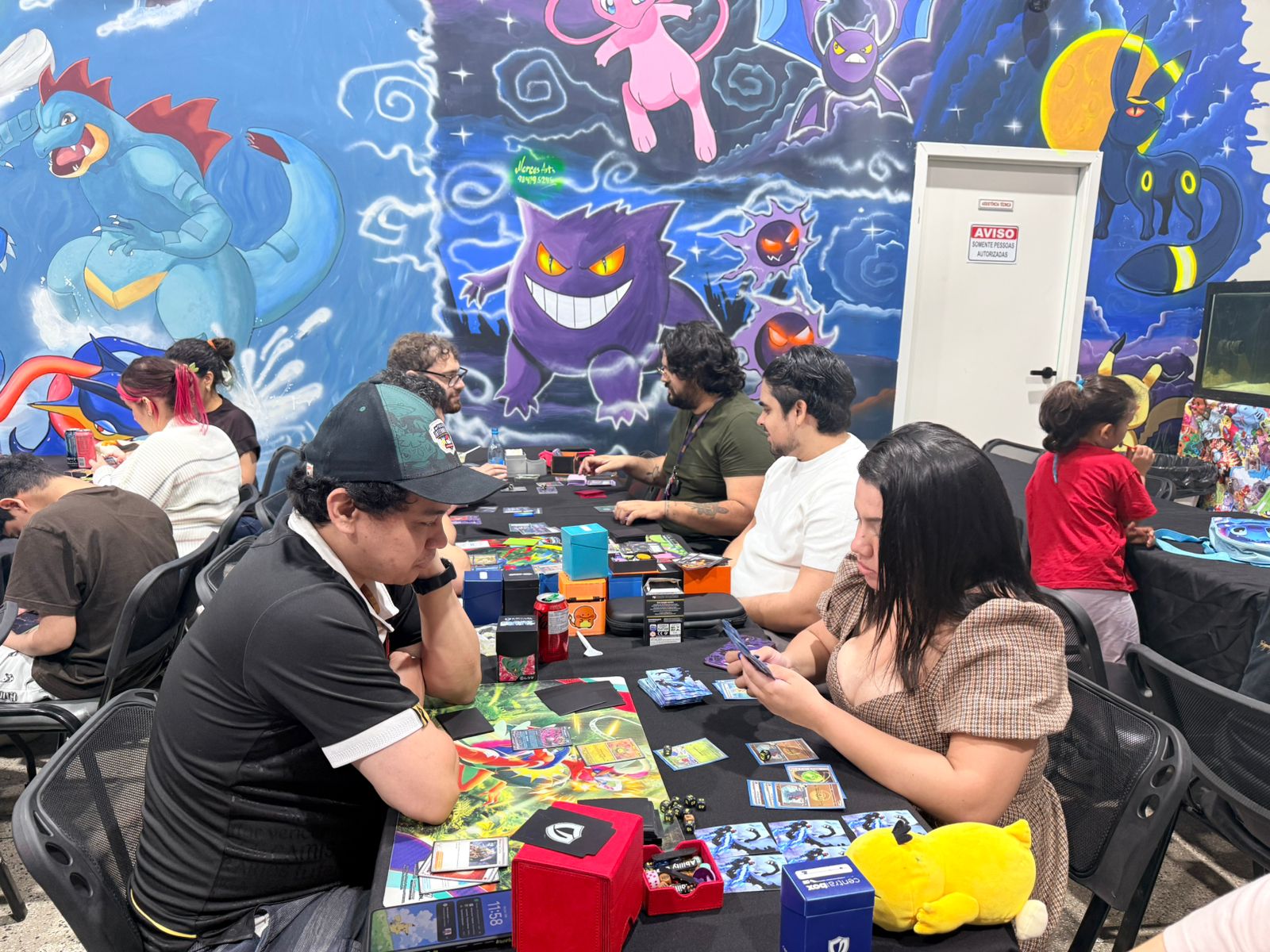 Nova arena geek fortalece comunidade de card games em Manaus