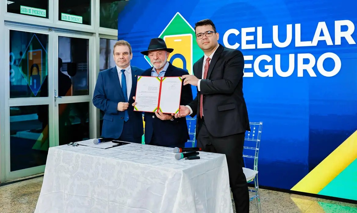 Sistema reúne milhões de celulares roubados