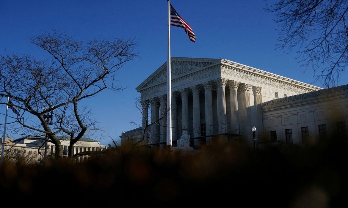 Suprema Corte reforça 14ª Emenda sobre cidadania nos EUA