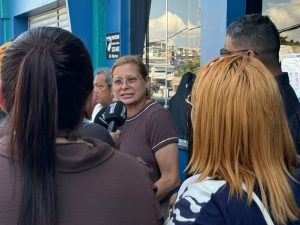 Protesto na AADESAM após denúncias de demissões em massa