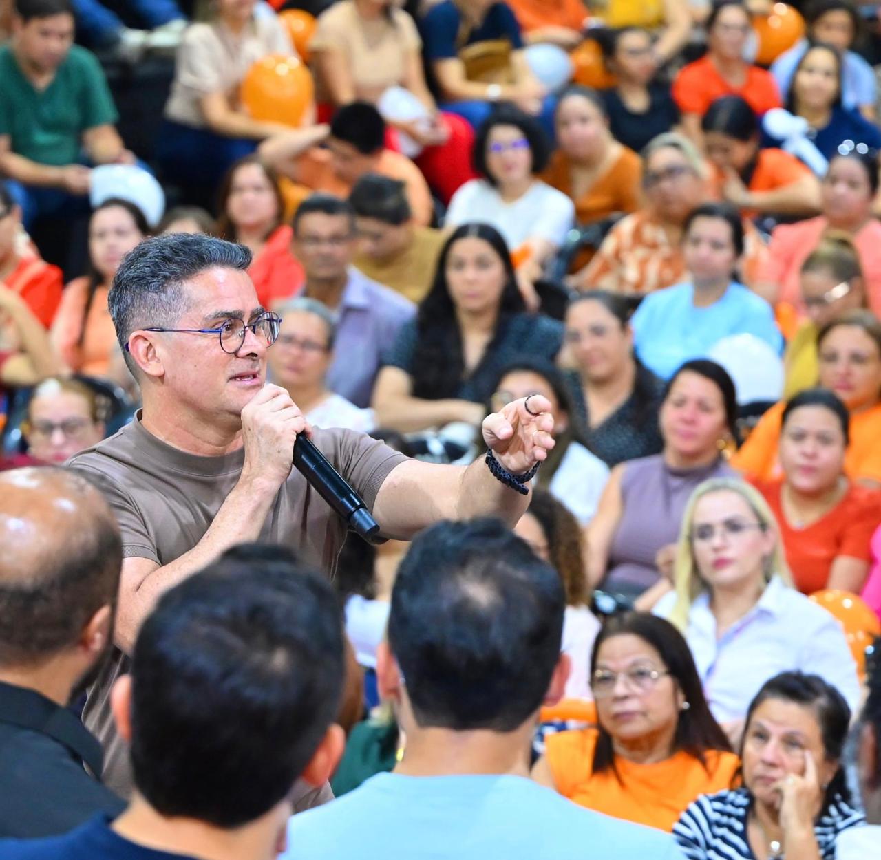 David Almeida apresenta resultados da educação de Manaus e mira interior do Amazonas