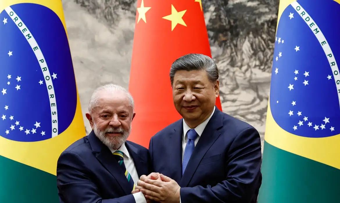 Lula e Xi Jinping tratam de acordo de livre comércio