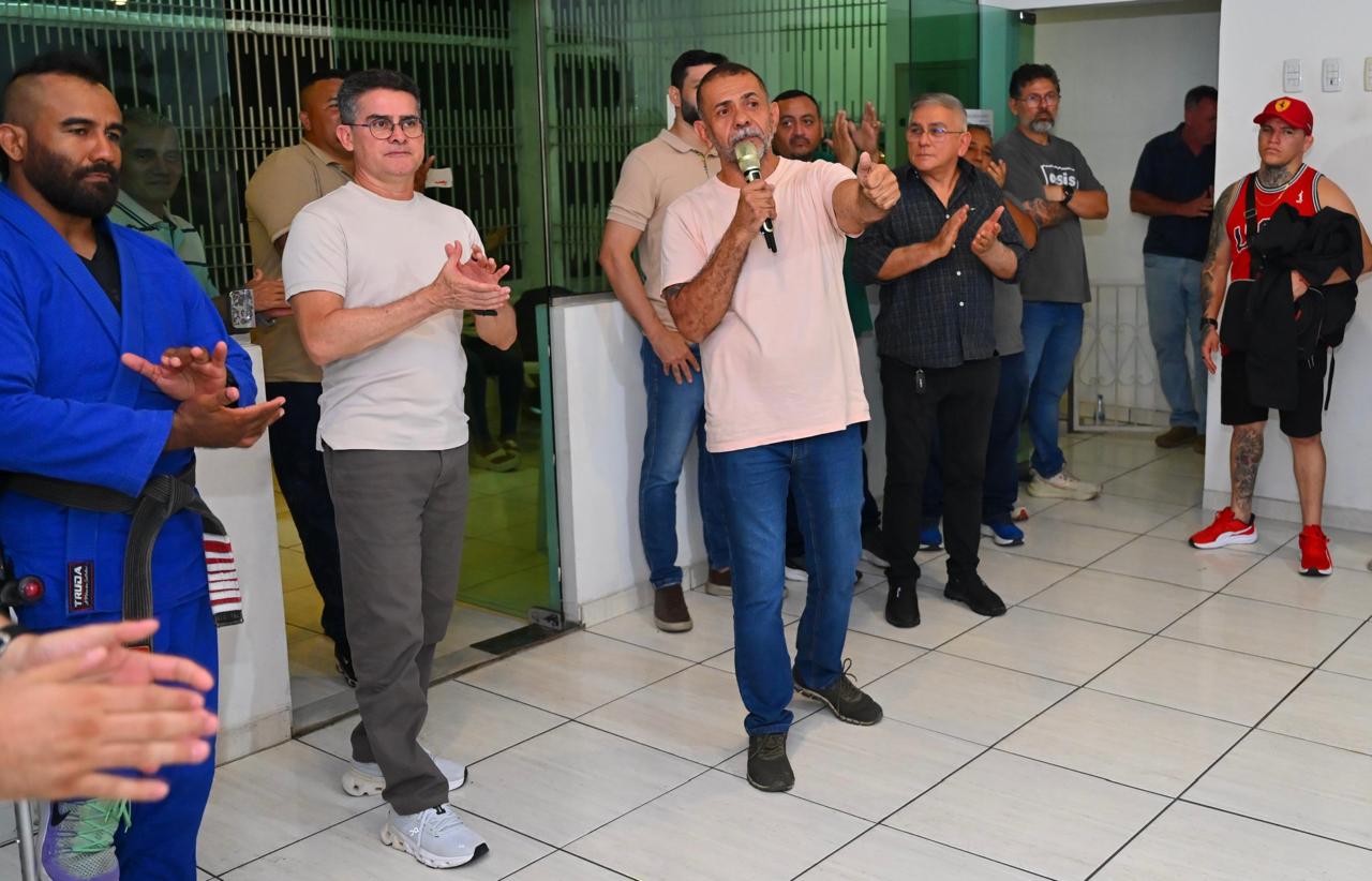Marcos Patrício lança candidatura e recebe David Almeida