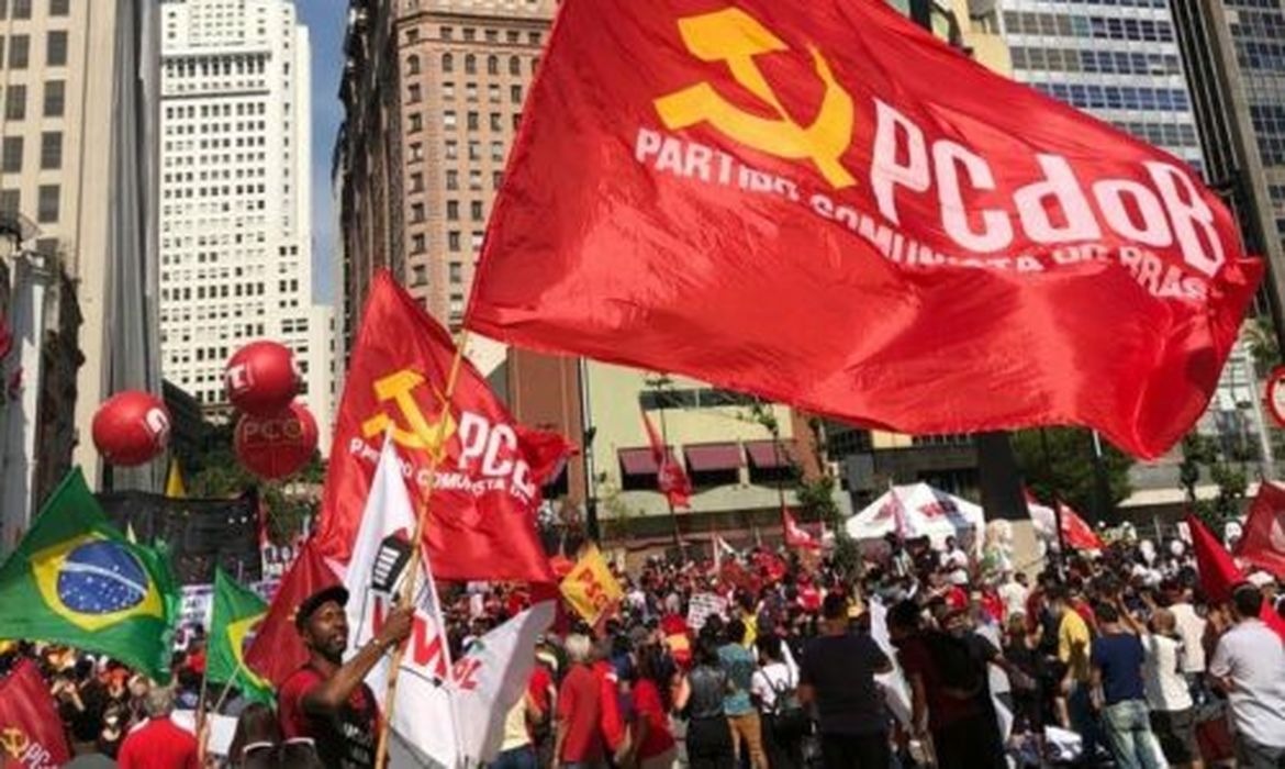 Lula recebe apoio do PCdoB para as eleições de 2026