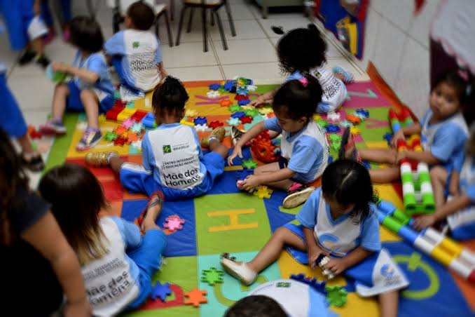 Cresce número de crianças em creches no Brasil