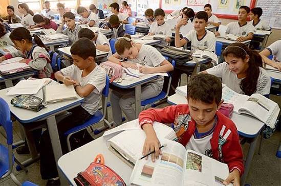 Cidadania ganha espaço no currículo escolar brasileiro