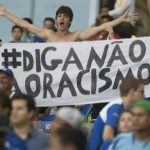 Atletas e governos condenam racismo na Copa do Mundo