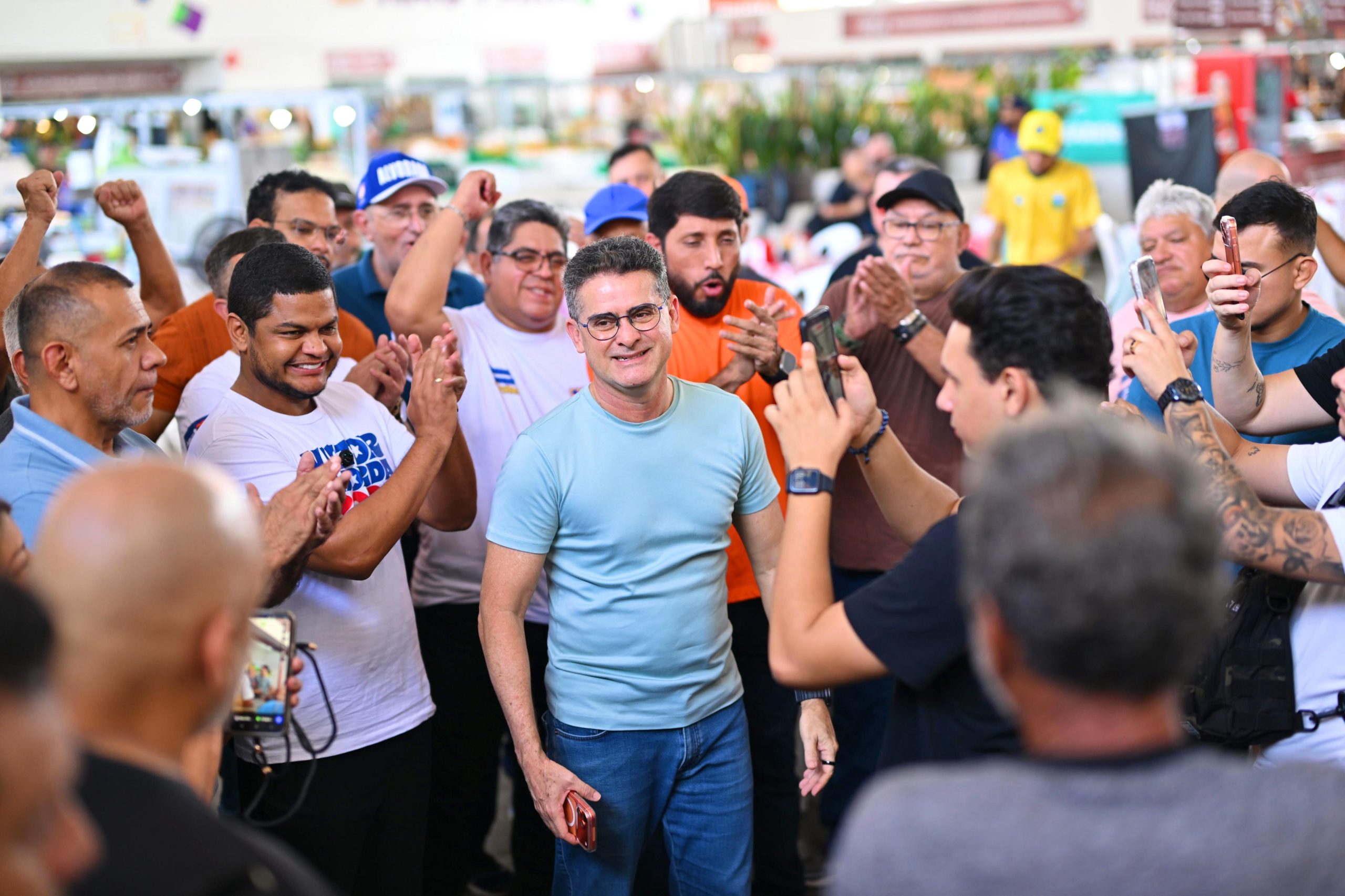 David Almeida e Dra. Shádia visitam o Alvorada