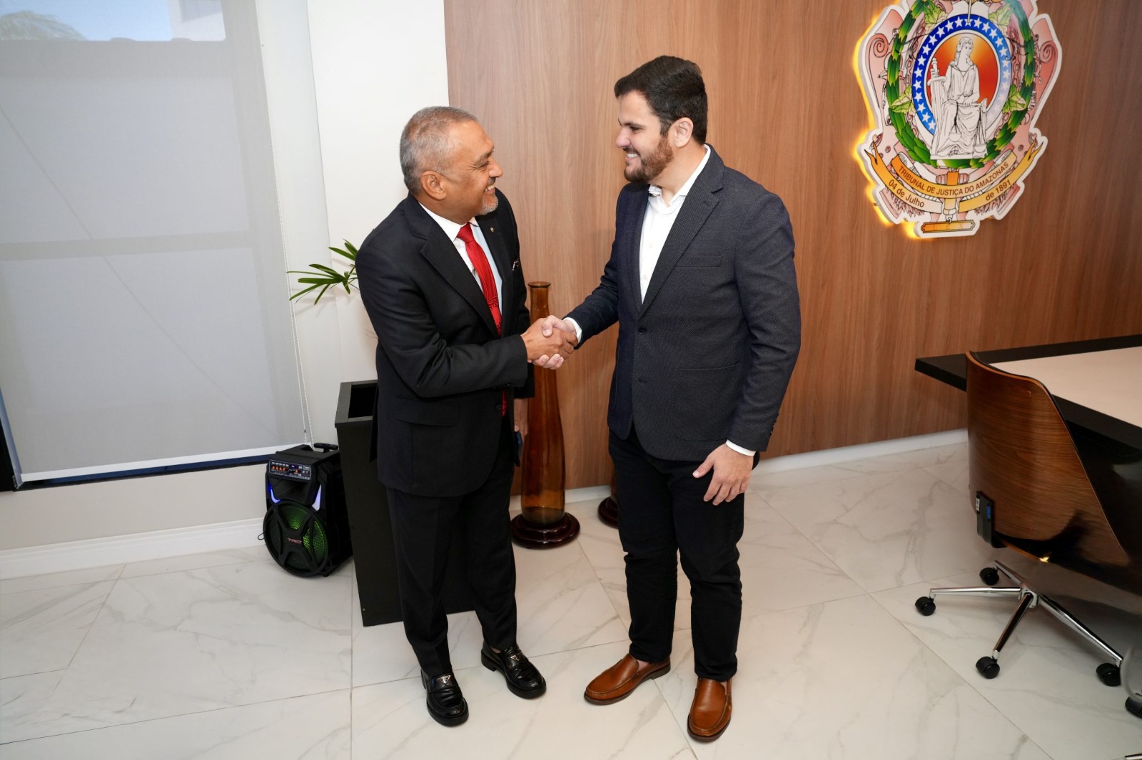 Prefeitura de Manaus e TJ-AM fortalecem diálogo institucional