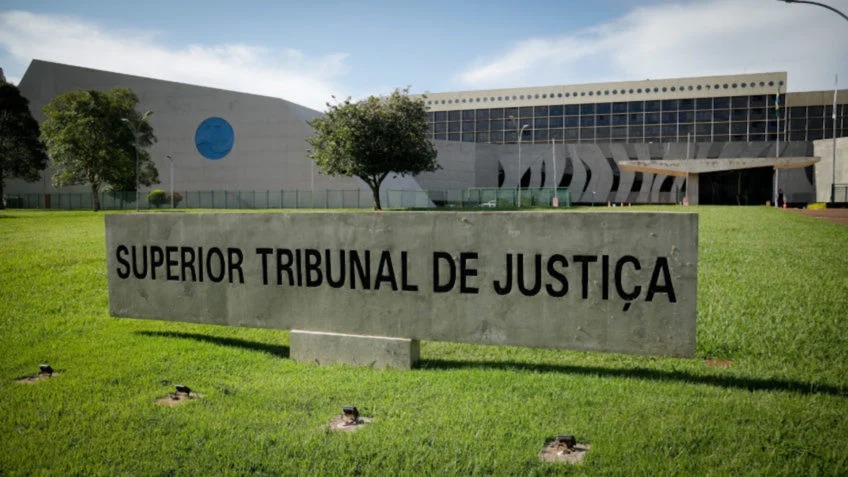 Fametro e Nilton Lins podem sofrer restrições