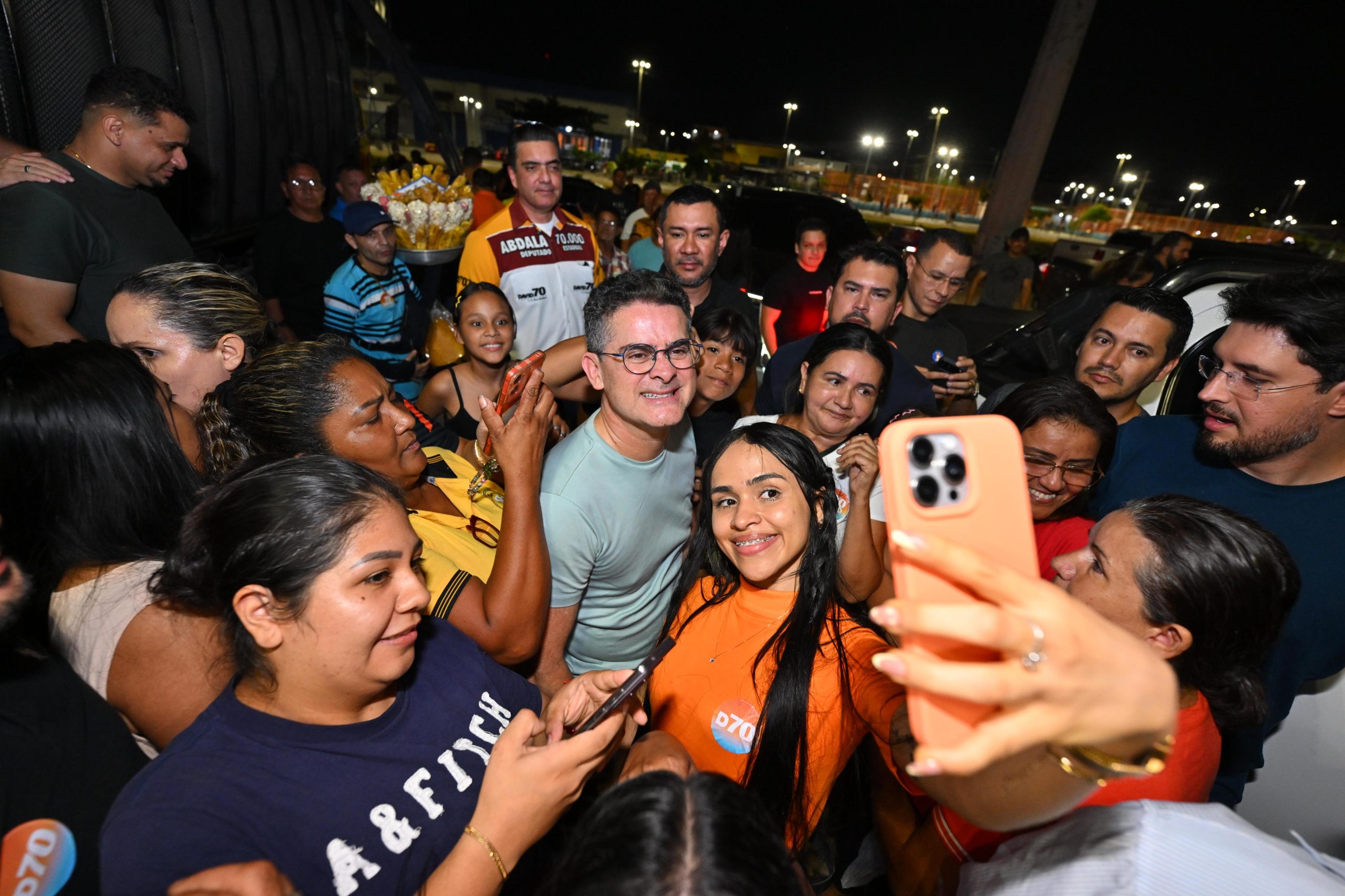 David Almeida promete fomento antecipado aos grupos