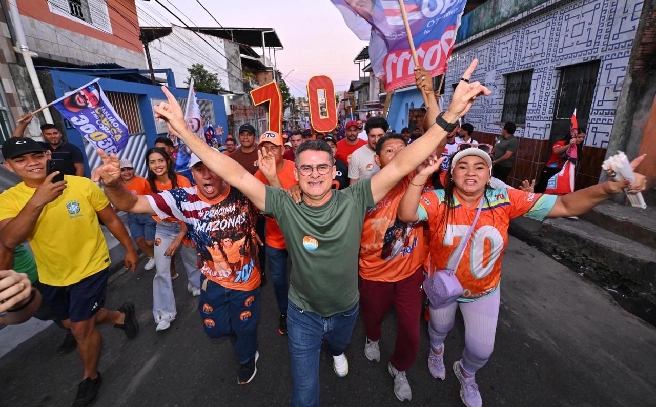 David Almeida percorre a Compensa e destaca ações