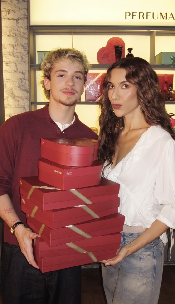 Juliano Floss confirma término com Marina Sena