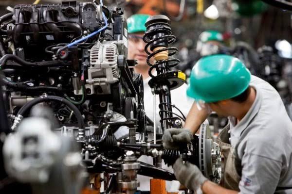 IBGE registra queda de 1,8% na indústria brasileira em junho