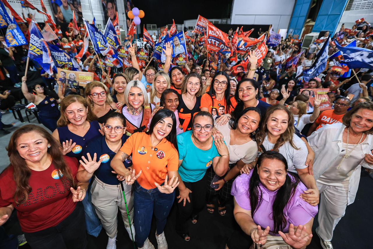 Candidatas apresentam propostas em encontro em Manaus