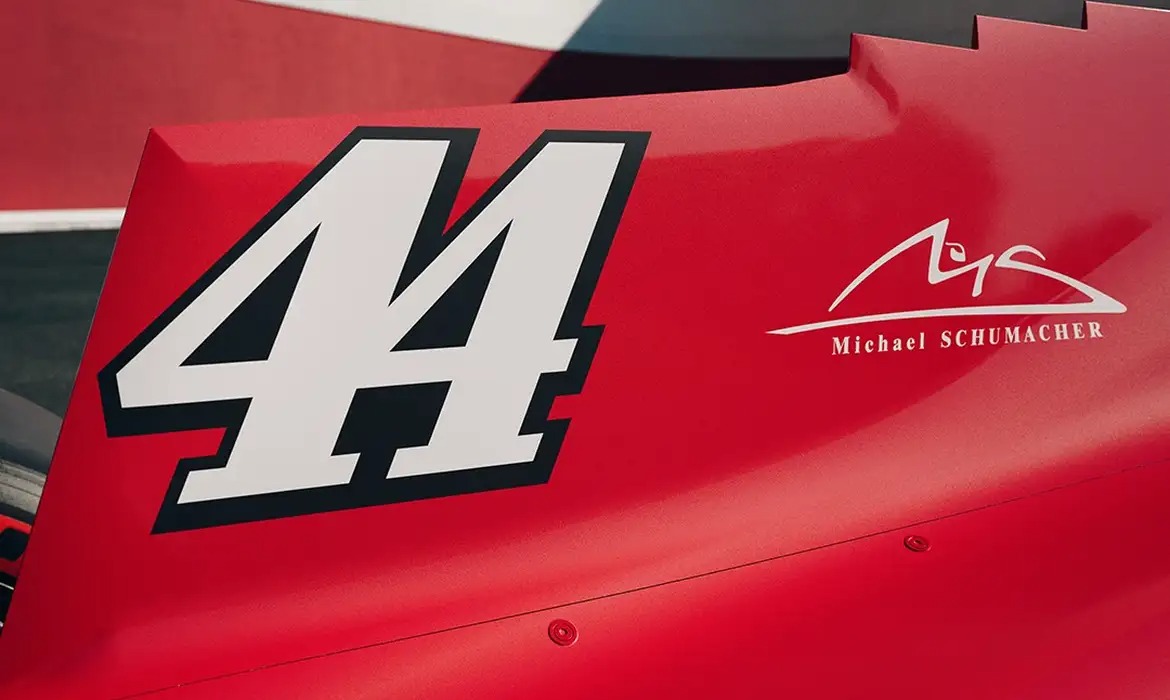 Vettel guiará carro histórico de Schumacher