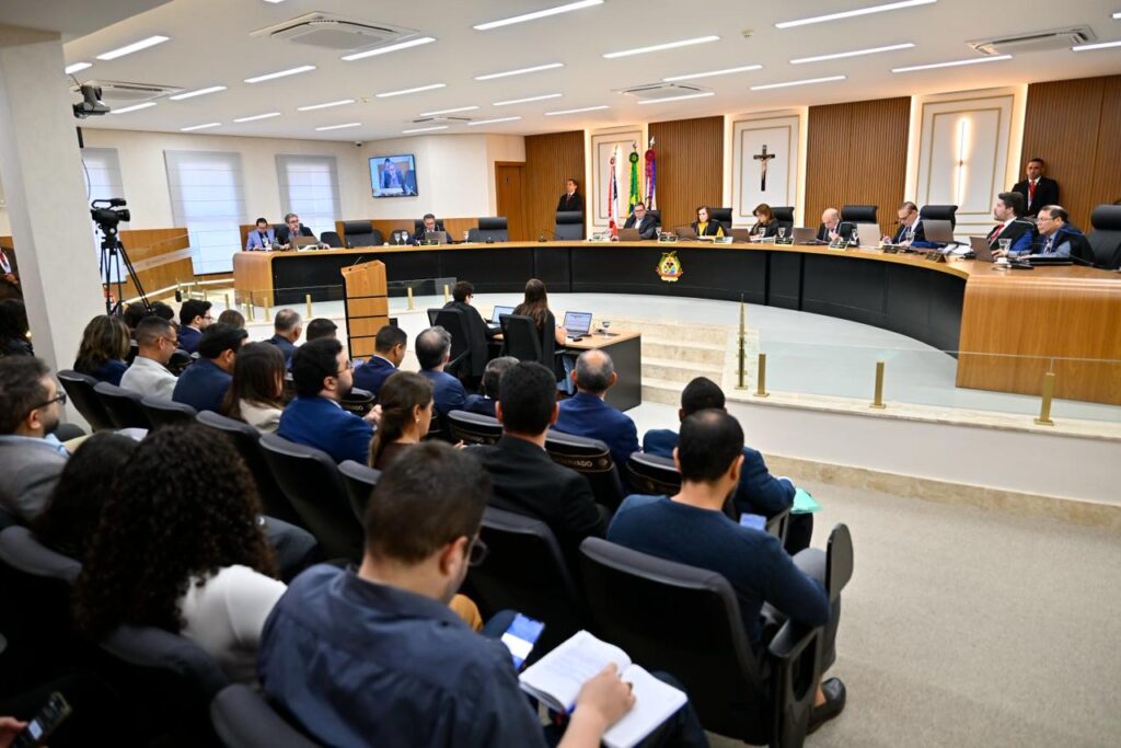 Corte de Contas mantém decisão sobre 14 admissões ilegais
