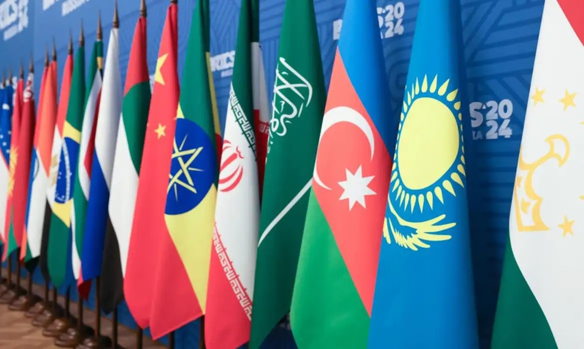 Nova Délhi recebe delegações internacionais para encontro estratégico do Brics
