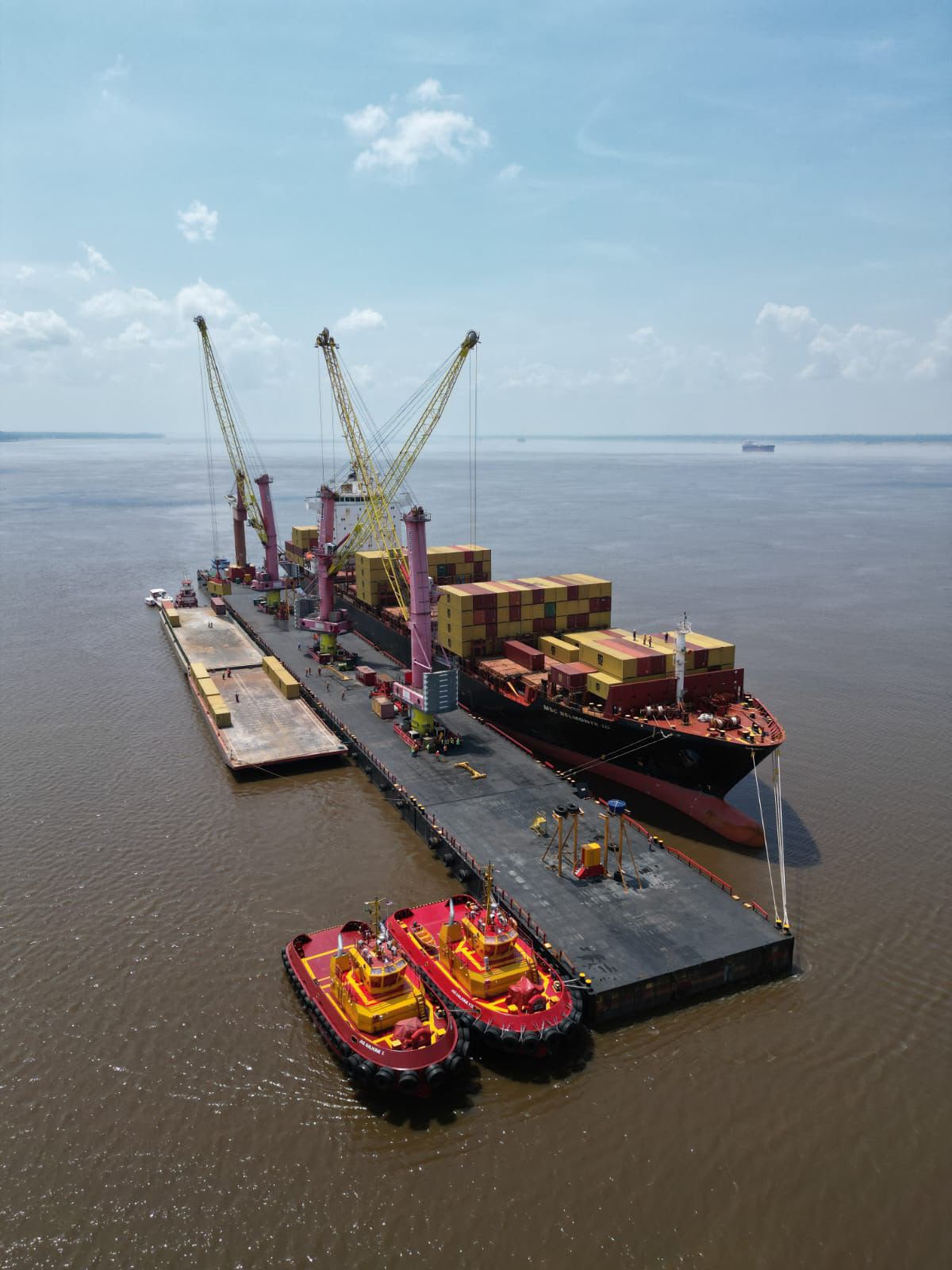 Píer usado na estiagem de 2024 volta a Itacoatiara para apoiar navegação
