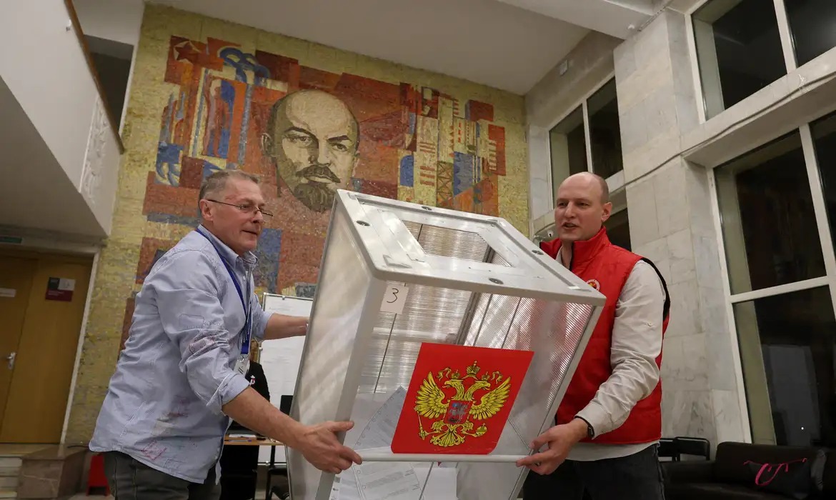 Rússia relata mais de 120 ataques contra votação eletrônica remota