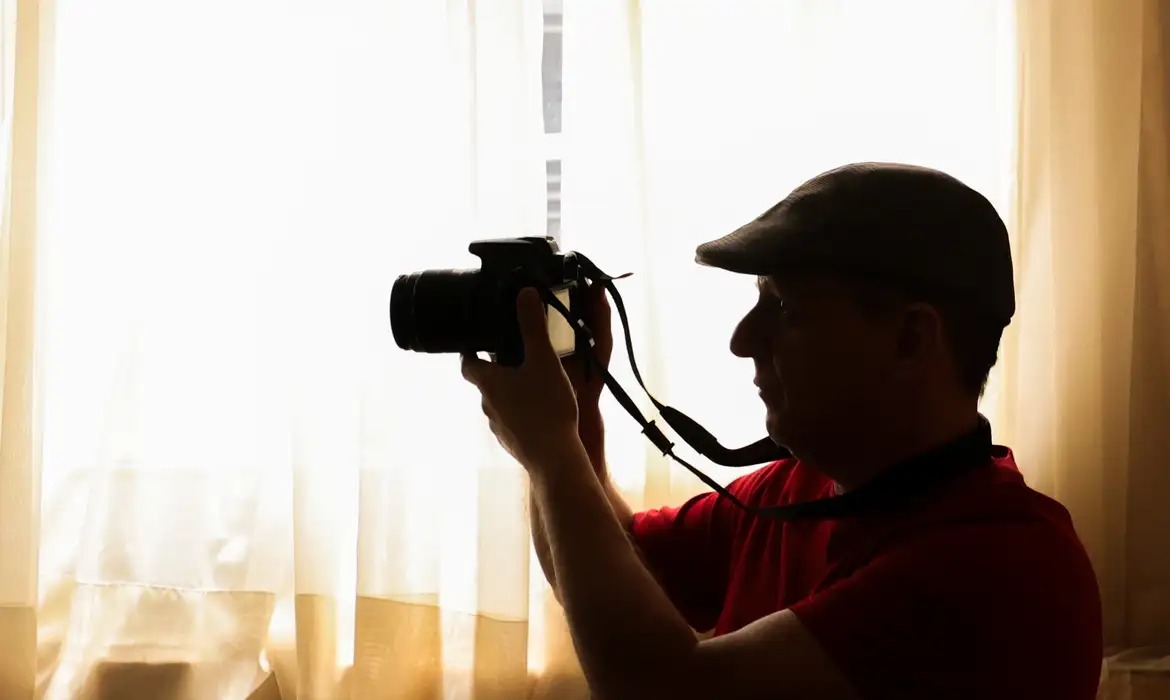 Pessoas com deficiência desafiam preconceitos pela arte e esporte