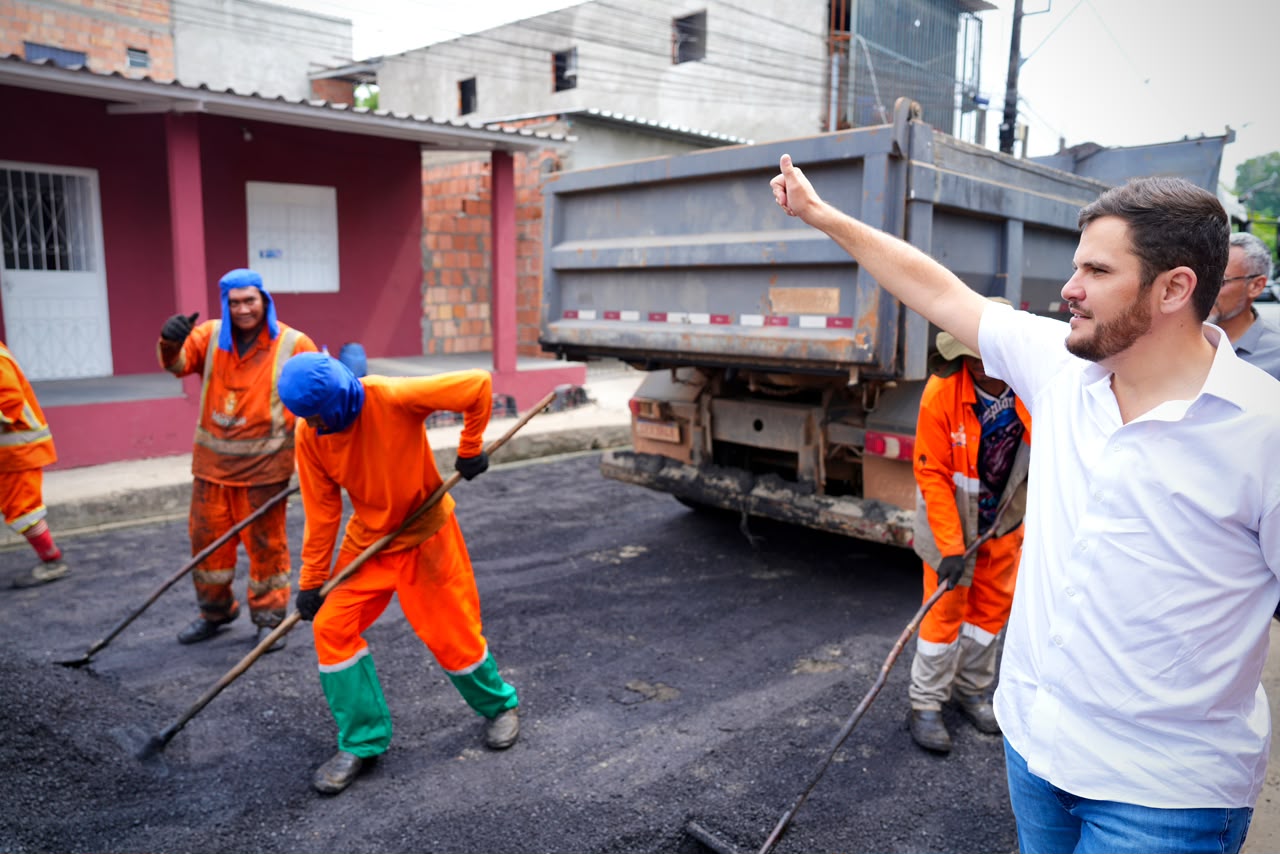 Manaus tem equipes de infraestrutura trabalhando dia e noite