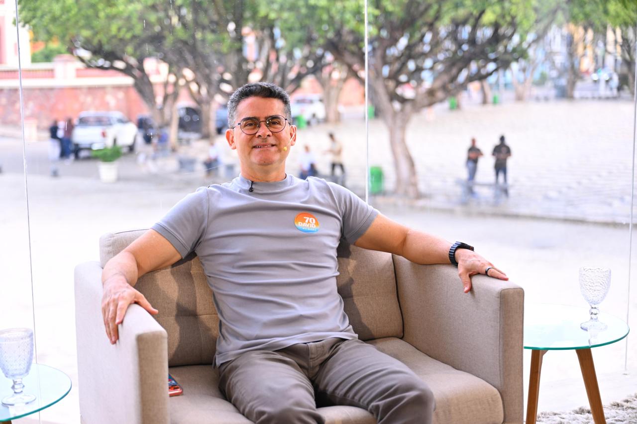 David Almeida usa resultados de Manaus como referência para educação estadual