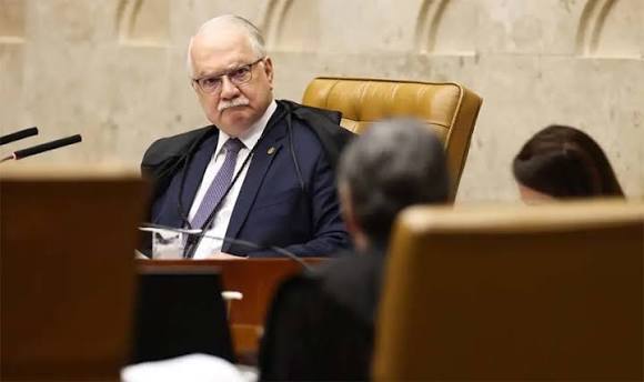 Fachin pede resposta de Mendonça e Gonet sobre conduta no caso Master